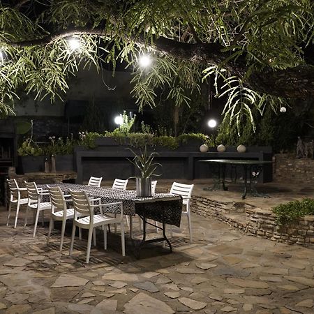 Alluring Self Catering 2 Bedroom Villa At Bokmakierie Villas Windhoek Exteriér fotografie