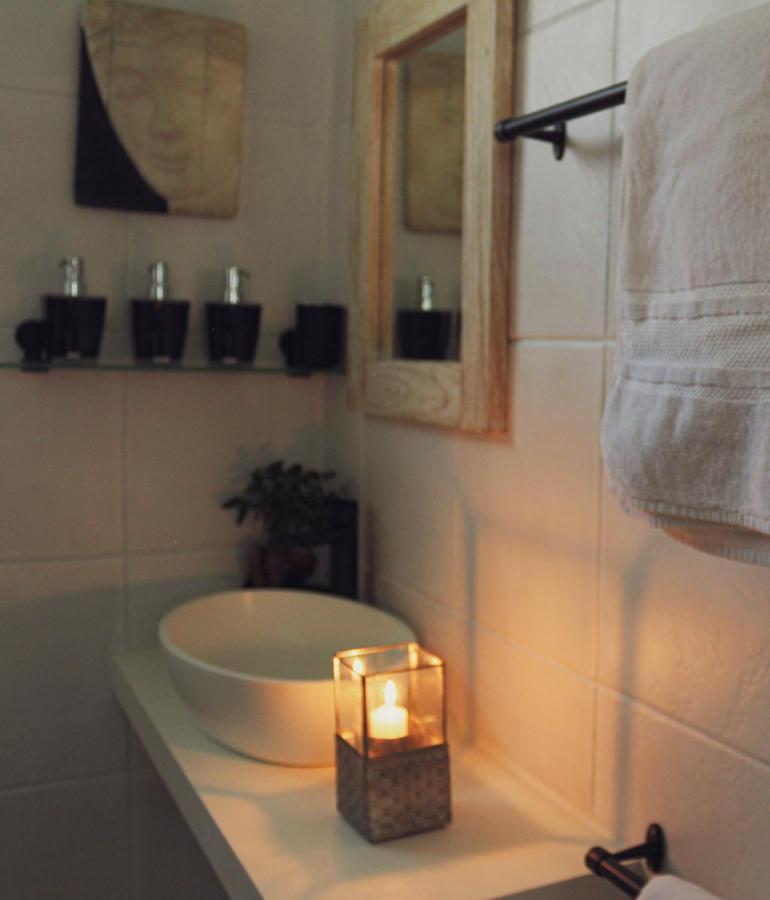 Alluring Self Catering 2 Bedroom Villa At Bokmakierie Villas Windhoek Exteriér fotografie